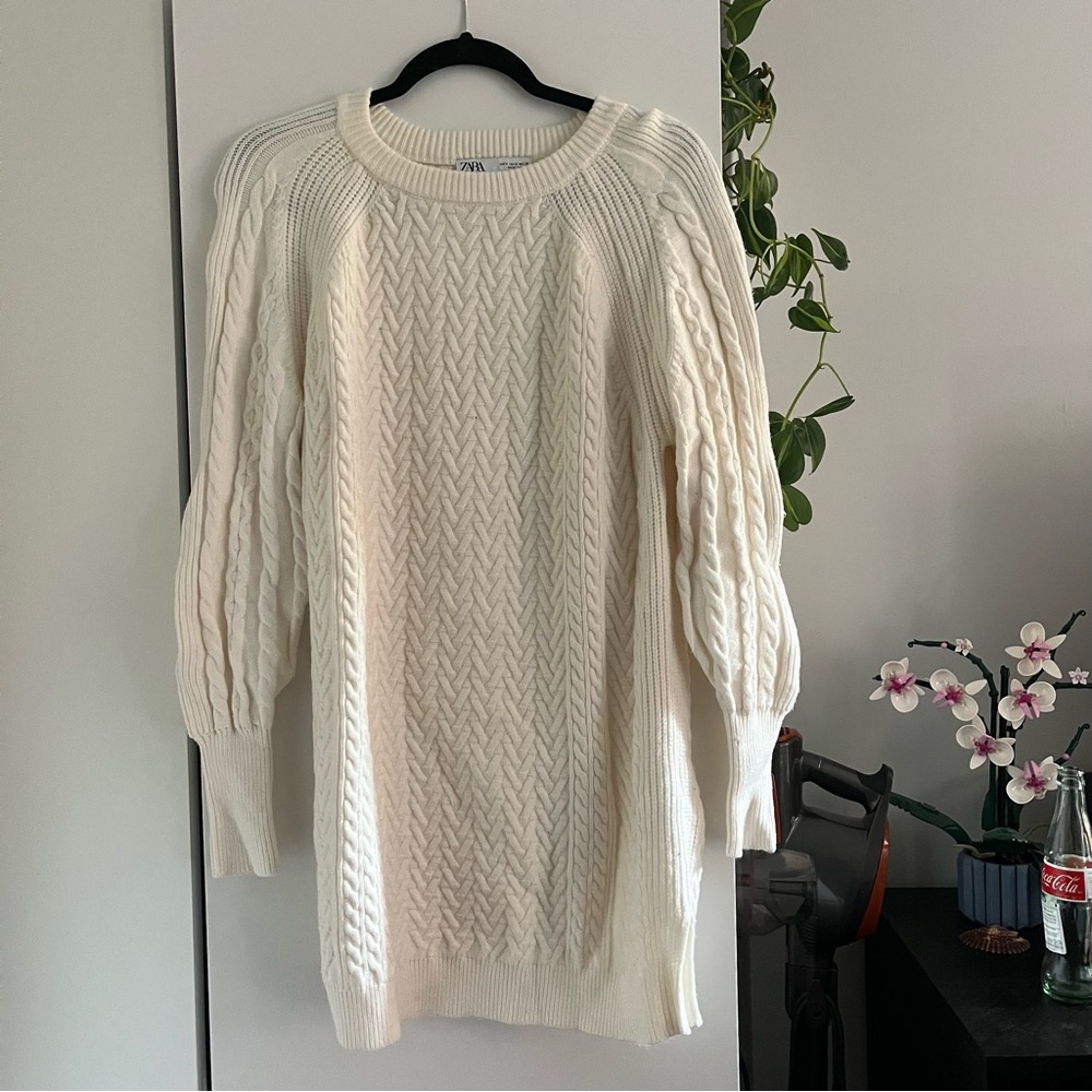 {Zara} 🔷 sweater dress